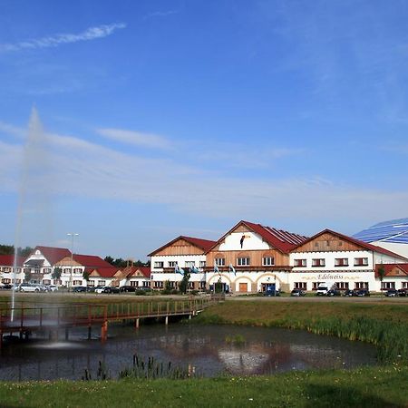 Hotel Hamburg-Wittenburg Van Der Valk Εξωτερικό φωτογραφία